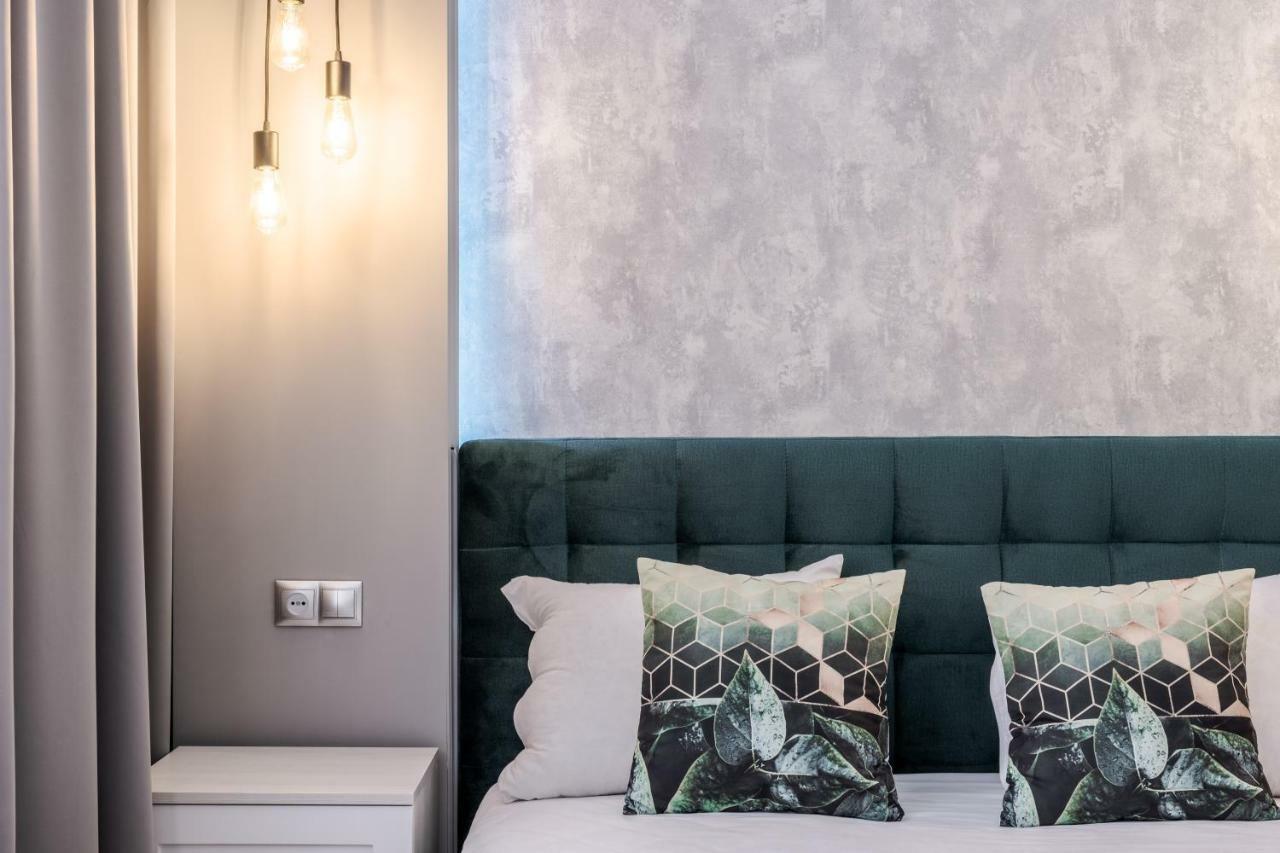 Modern Apartment リヴィウ エクステリア 写真