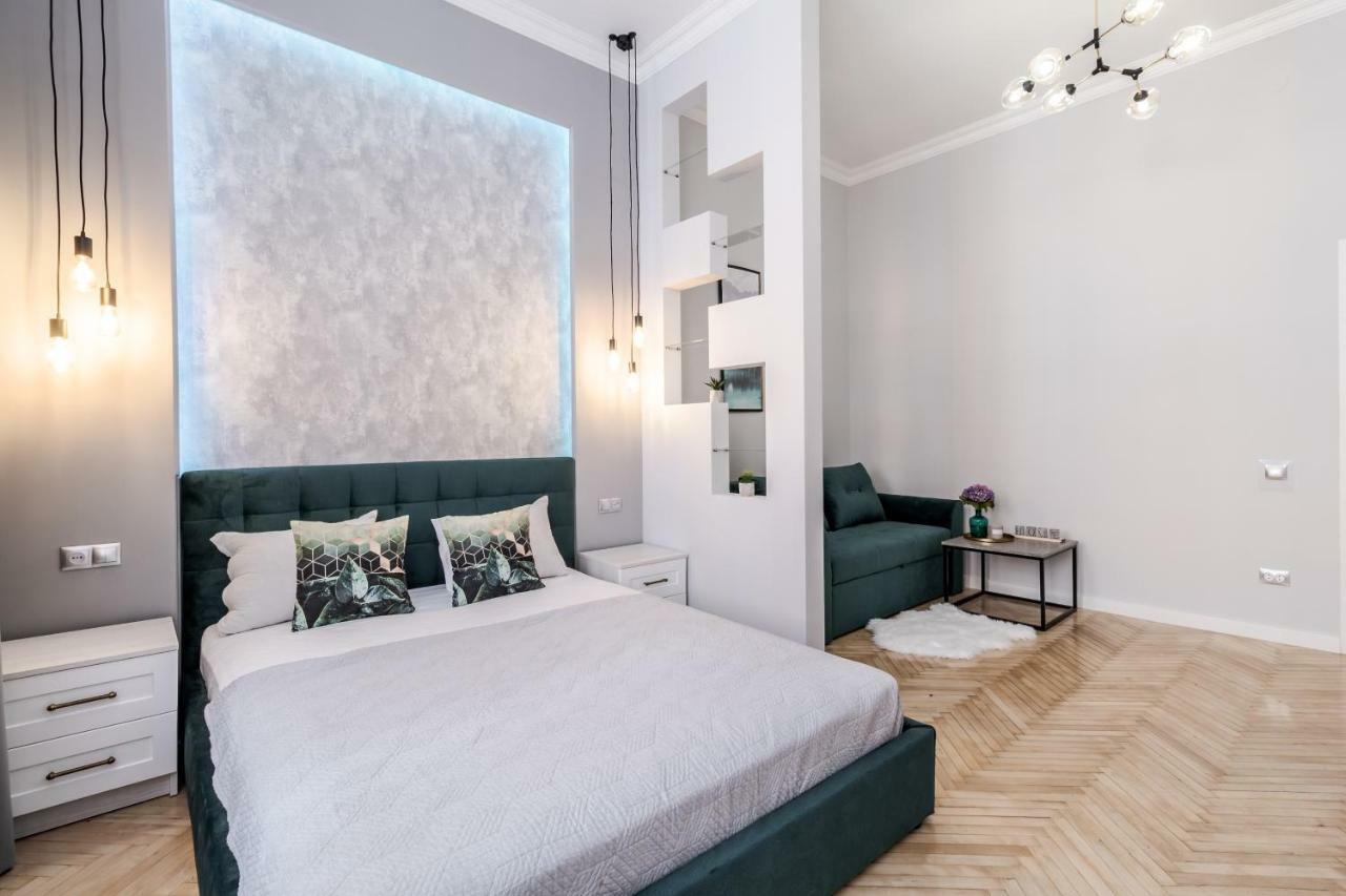 Modern Apartment リヴィウ エクステリア 写真